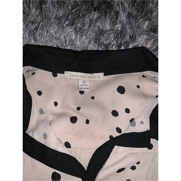 Tan and black polka dot blouse - Picture 4 of 8